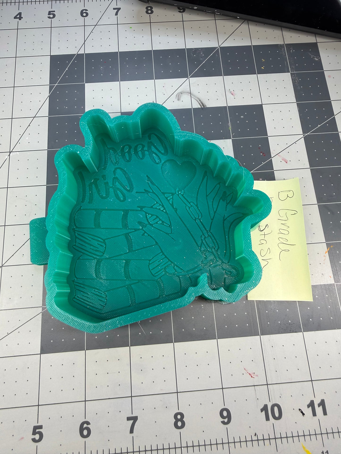 Good girl book b grade de stash silicone mold