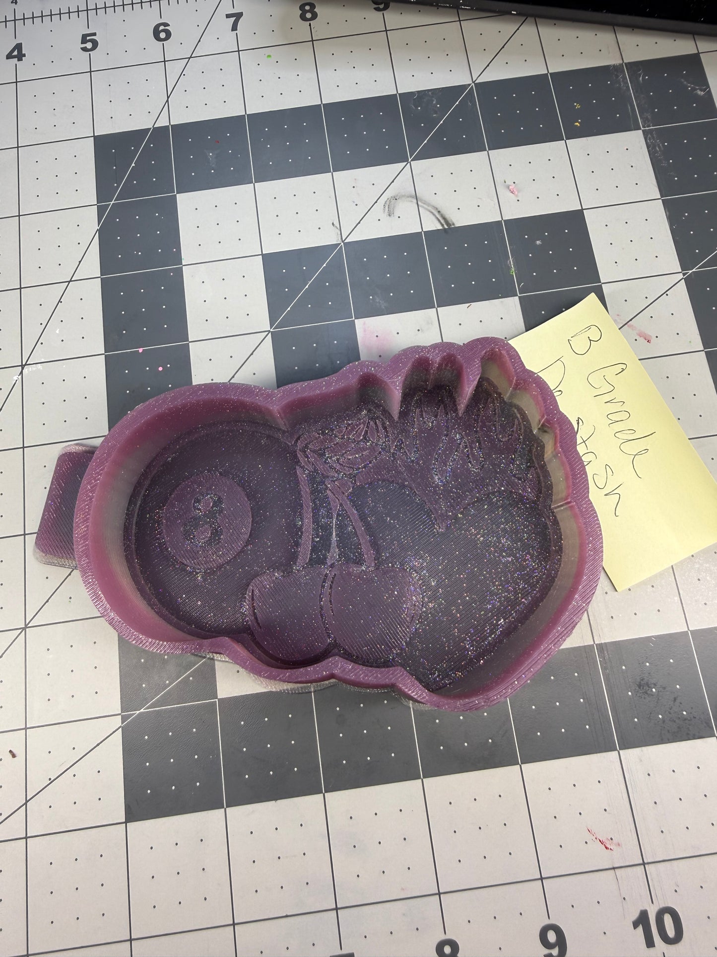 8 ball heart b grade de stash silicone mold